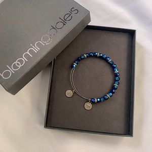 💙Alex and Ani Blue Crystal Silver Bracelet💙